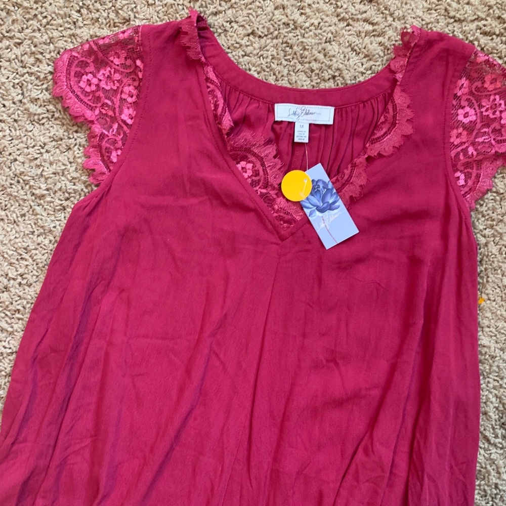 Scallop Sleeve Top π - Picture 5 of 6